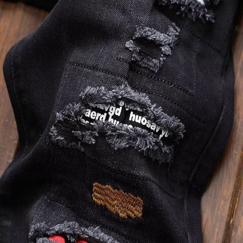 Jeans strappati di marca stree - Streetwear Brand Denim recensione e prezzo