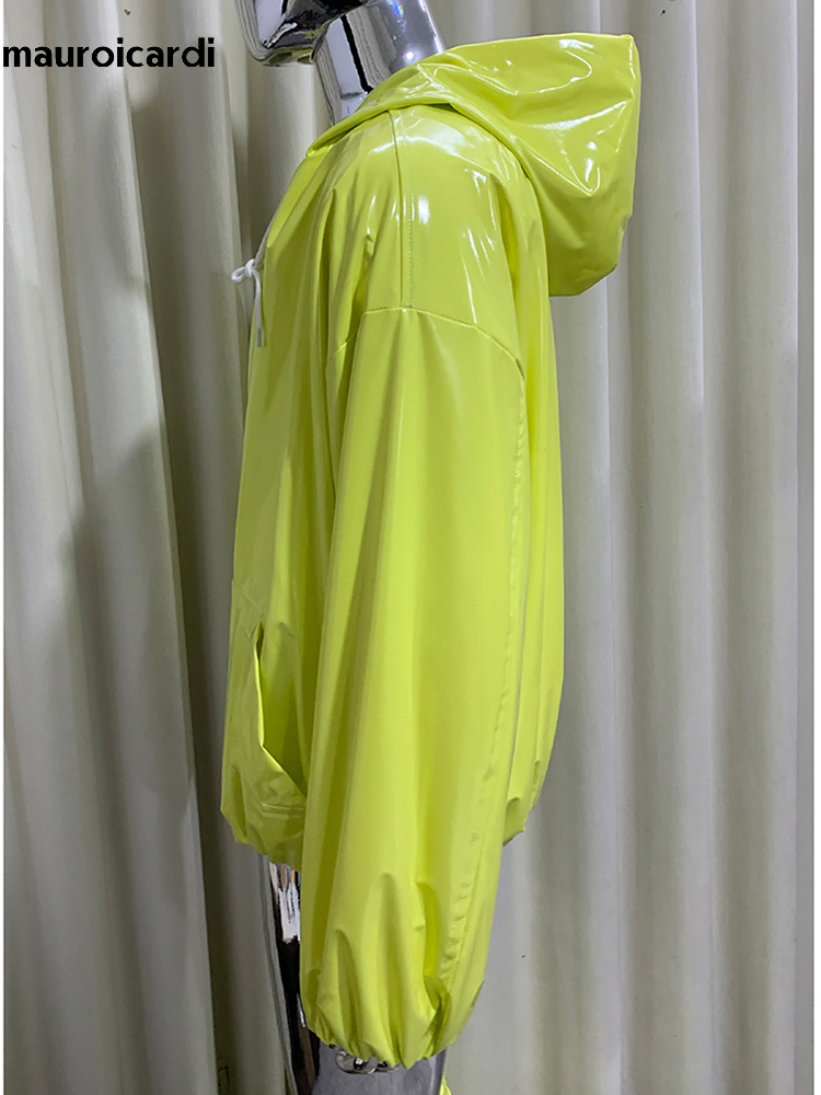 Giacca in Pelle Lucida Oversiz - Streetwear Brand Clothing recensione e prezzo