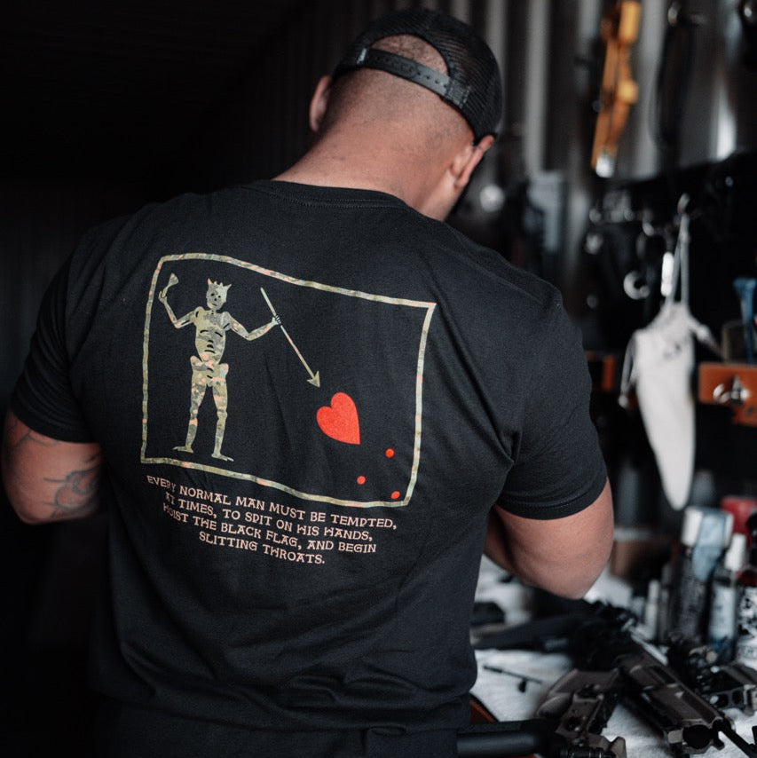 Hoist The Black Flag Savage Ta - Streetwear Brand Tees recensione e prezzo