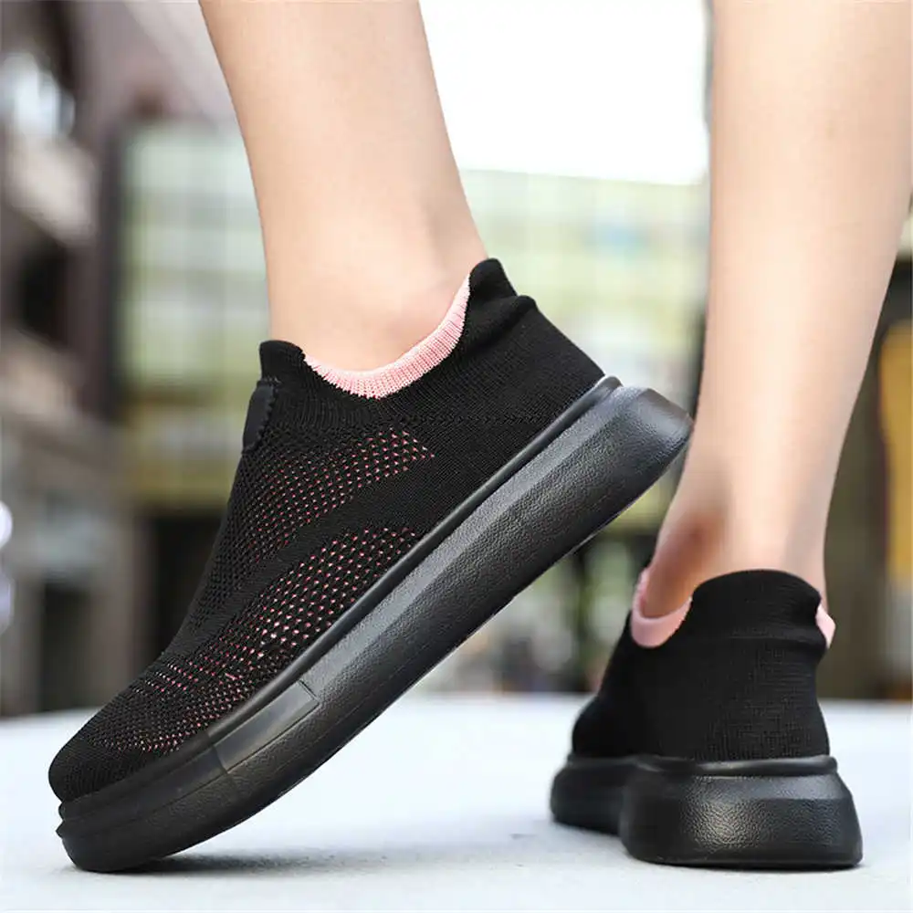 Calze con plateau scarpe marro - Streetwear Brands In Uk recensione e prezzo